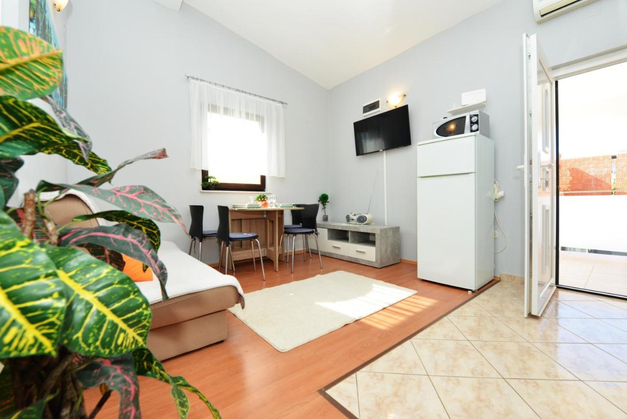 Apartment Lavender Vir Exterior foto